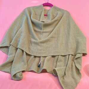 New Portolano Lambswool/Angora Shawl. Green. Super Soft.